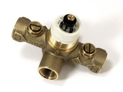 wet452_1.jpg Bathology_Wet452_ShowerFixture_1
